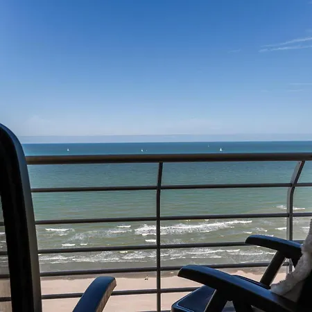 Excellent Southern Furnished With Beautiful Sea View Nieuport